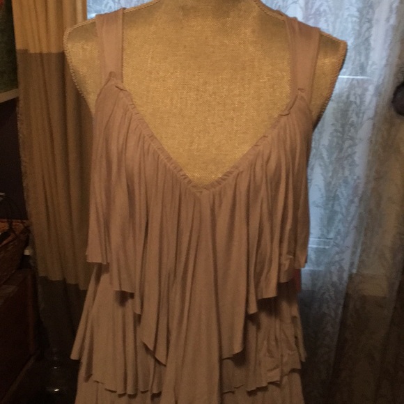 NWT BLUSH RUFFLE DRESS - Picture 2 of 6